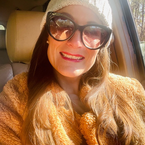 Meet your Posher, Carmen - Picture 4 of 16